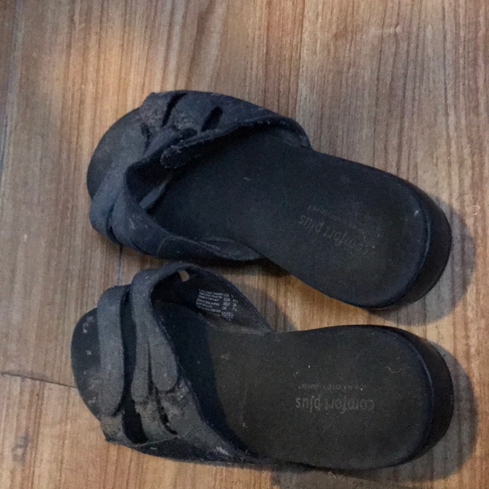 Sandals - Picture 2 of 2
